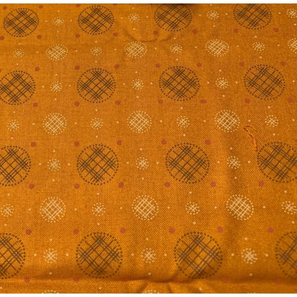 Vintage-Inspired Mustard Yellow Circular Pattern Quilting Cotton Fabric 19"x44"